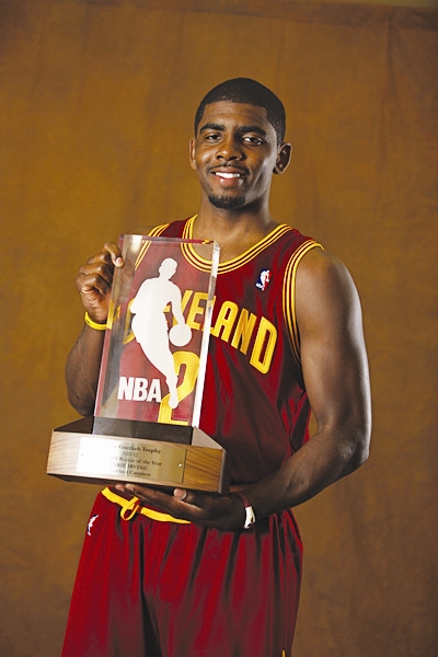 例是去年世 例是去年世