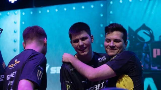 及其经纪人 及其经纪人